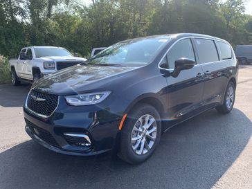 2024 Chrysler Pacifica Touring L Awd