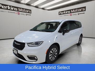 Used 2024 Chrysler Pacifica Hybrid Select