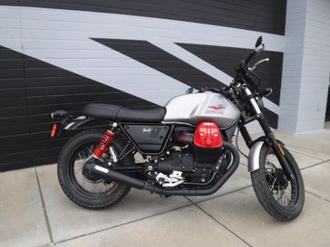 2018 MOTO GUZZI V7 III ROUGH