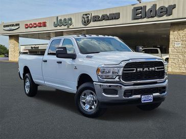 2024 RAM 3500 Tradesman Crew Cab 4x4 8' Box