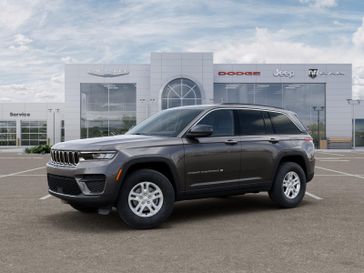 New 2025 Jeep Grand Cherokee Laredo 4x4