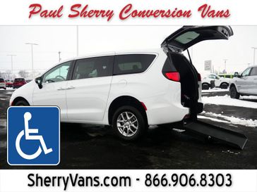 New 2026 Chrysler Voyager Lx