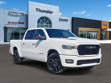 New 2026 RAM 1500 Laramie Crew Cab 4x2 5'7' Box
