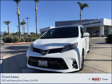 2019 Toyota Sienna SE