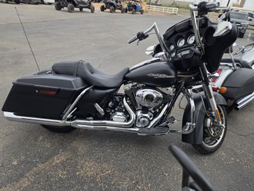 USED 2013 HARLEY STREET GLIDE 