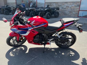 GRAND PRIX RED