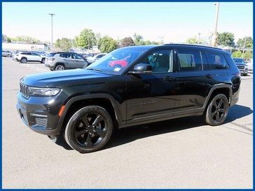 Used 2023 Jeep Grand Cherokee L Limited