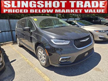 Used 2024 Chrysler Pacifica Touring L