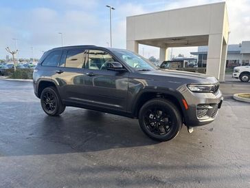 New 2025 Jeep Grand Cherokee Altitude 4x2