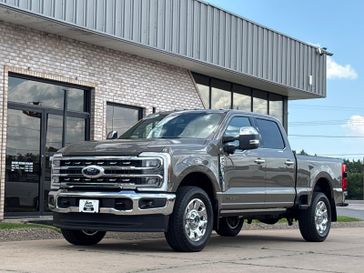 New 2026 Ford Super Duty F-250 SRW Lariat