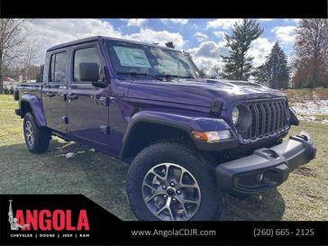 New 2026 Jeep Gladiator Sport S 4x4