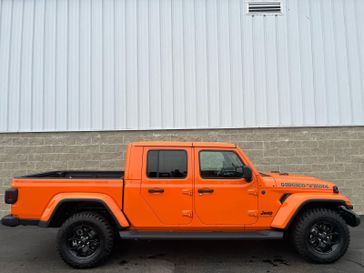 2025 Jeep Gladiator High Tide 4x4