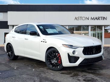 2024 Maserati Levante Modena Ultima in a BIANCO exterior color. Glenview Luxury Imports 847-904-1233 glenviewluxuryimports.com 