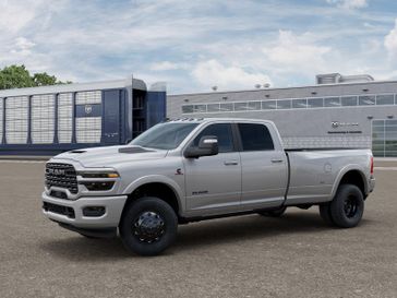 New 2027 RAM 3500 Limited Crew Cab 4x4 8' Box