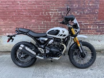2026 Triumph SCRAMBLER 400 XC