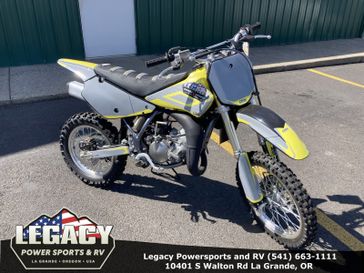 2022 Suzuki RM-85M2  in a BLACK / YELLOW exterior color. Legacy Powersports 541-663-1111 legacypowersports.net 