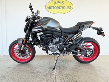 2024 Ducati MONSTER PLUS