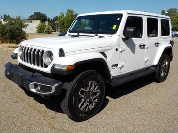 2025 Jeep Wrangler 4-door Sahara