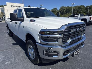 New 2027 RAM 2500 Tradesman Crew Cab 4x4 8' Box