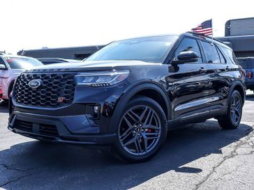 Used 2025 Ford Explorer ST