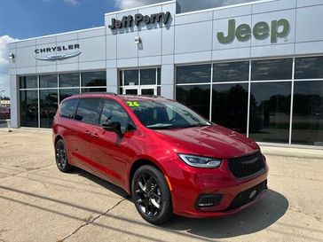 New 2026 Chrysler Pacifica Limited