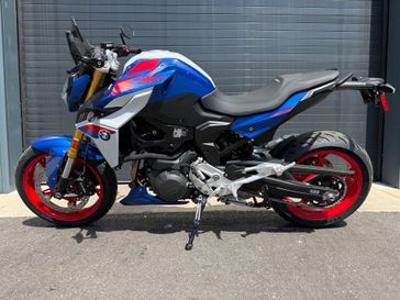 2025 BMW F 900 R