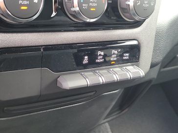 New 2027 RAM 1500 Express Crew Cab 4x2 5'7' Box