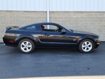 Used 2005 Ford Mustang GT Premium