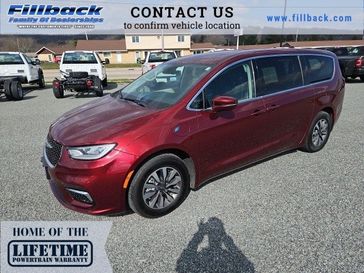 2022 Chrysler Pacifica Hybrid Touring L