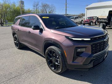 Used 2025 Chevrolet TRAVERSE R 