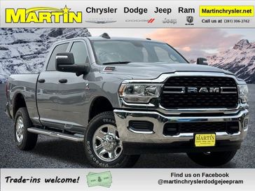 2024 RAM 2500 Tradesman Crew Cab 4x4 6'4' Box