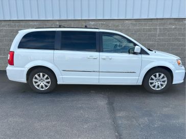 Used 2016 Chrysler Town & Country Touring