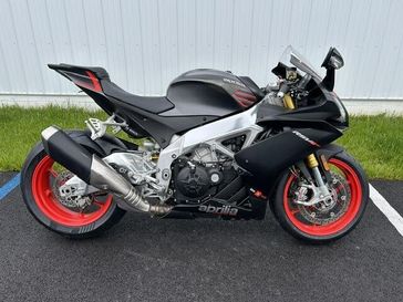 2016 Aprilia RSV4 RR 