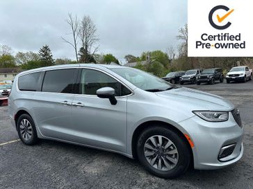 Used 2023 Chrysler Pacifica Hybrid Touring L