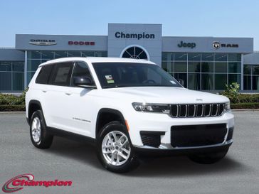 2025 Jeep Grand Cherokee L Laredo 4x2