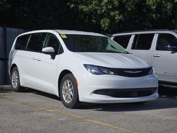 Used 2022 Chrysler Voyager LX
