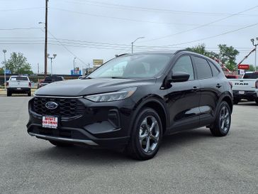 Used 2025 Ford Escape ST-Line AWD