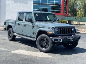 2025 Jeep Gladiator Big Bear 4x4