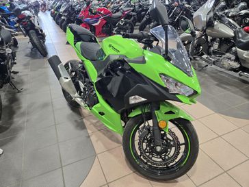 USED 2023 KAWASAKI NINJA 400 ABS 