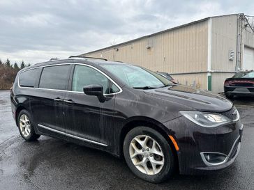 2017 Chrysler Pacifica Touring L Plus