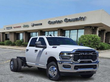 New 2026 RAM 3500 Tradesman Crew Cab Chassis 4x4 60' Ca