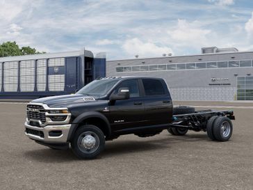 New 2026 RAM 5500 Big Horn Chassis Crew Cab 4x4 84' Ca