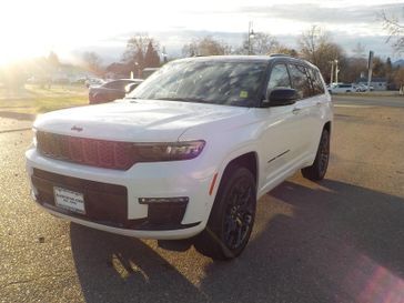 2025 Jeep Grand Cherokee L Summit Reserve 4x4