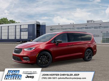 New 2026 Chrysler Pacifica Limited