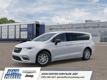 New 2026 Chrysler Pacifica Select