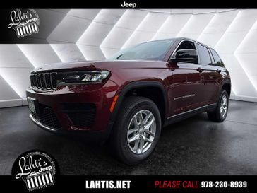 2025 Jeep Grand Cherokee Laredo X 4x4
