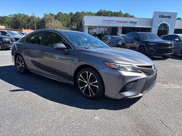 Used 2019 Toyota Camry SE