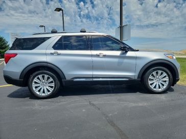 Iconic Silver Metallic