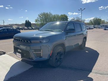 2026 Jeep Grand Wagoneer Summit Obsidian 4x4