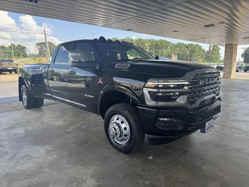 2025 RAM 3500 Limited Longhorn Crew Cab 4x4 8' Box